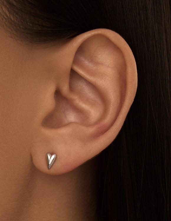 Серьги гвоздики серебро 925 женские сердечки Miestilo