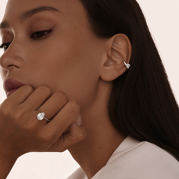 Серебряный кафф с фианитом  огранке груша Miestilo