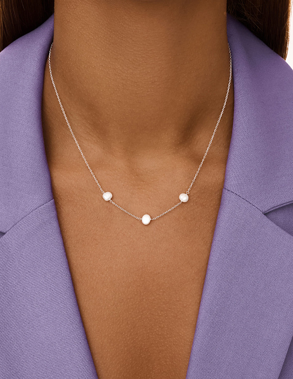 Серебряное колье с натуральным жемчугом Miestilo