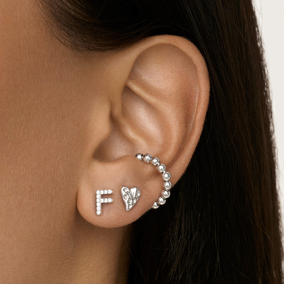 Серебряная моносерьга буква F Miestilo