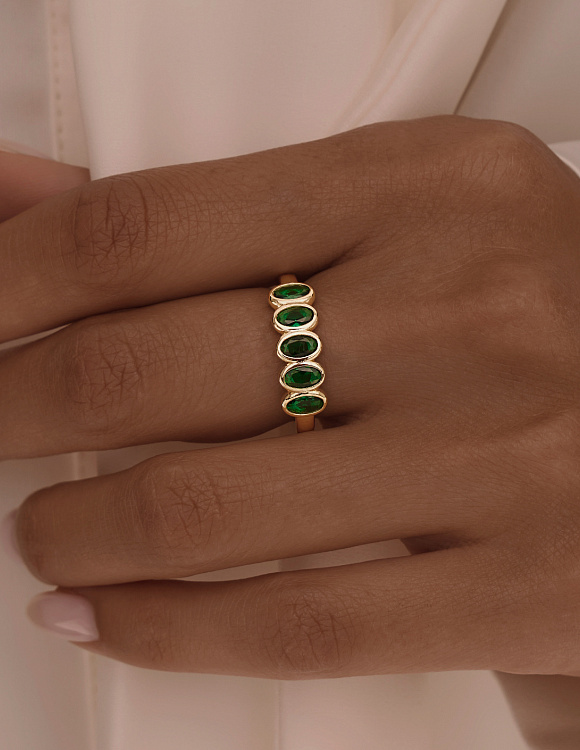 Серебряное кольцо с синетической шпинелью в огранке овал Miestilo