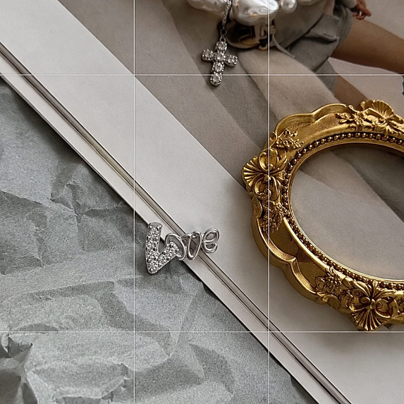 Пирсинг LOVE из серебра с фианитами Miestilo