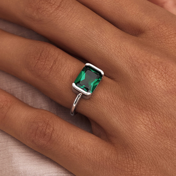 Серебряное кольцо с фианитом Miestilo