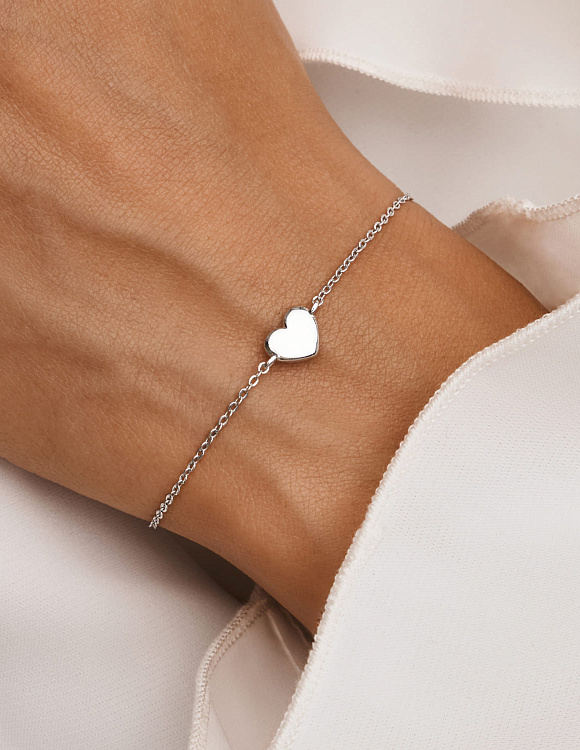 Нежный браслет с серебряным сердечком Miestilo