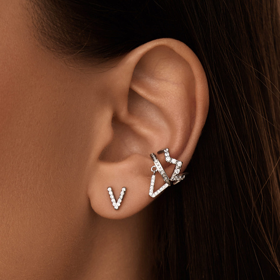 Моносерьга серебро 925 гвоздик c буквой V Miestilo