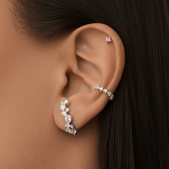 Серьги скобы из серебра с фианитами Miestilo