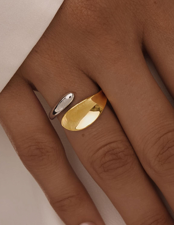 Серебряное кольцо биколор Miestilo