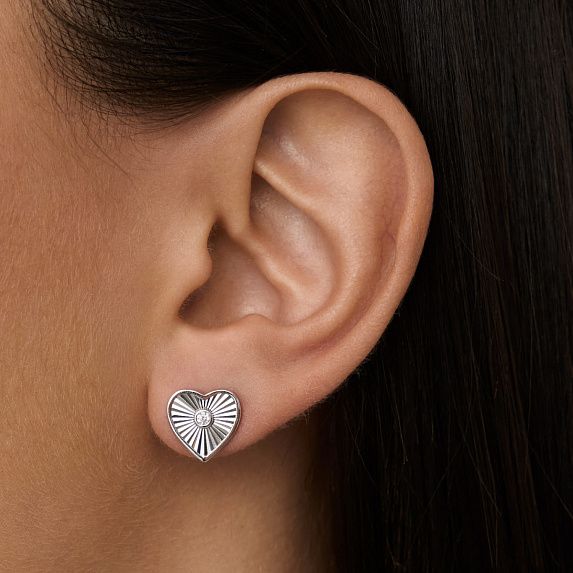 Серьги серебро 925 серебряные гвоздики сердечки Miestilo