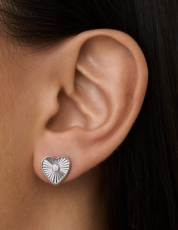 Серьги серебро 925 серебряные гвоздики сердечки Miestilo
