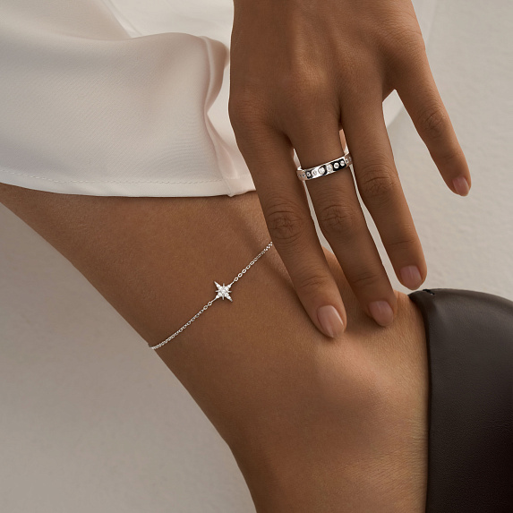 Серебряное кольцо с фианитами Miestilo