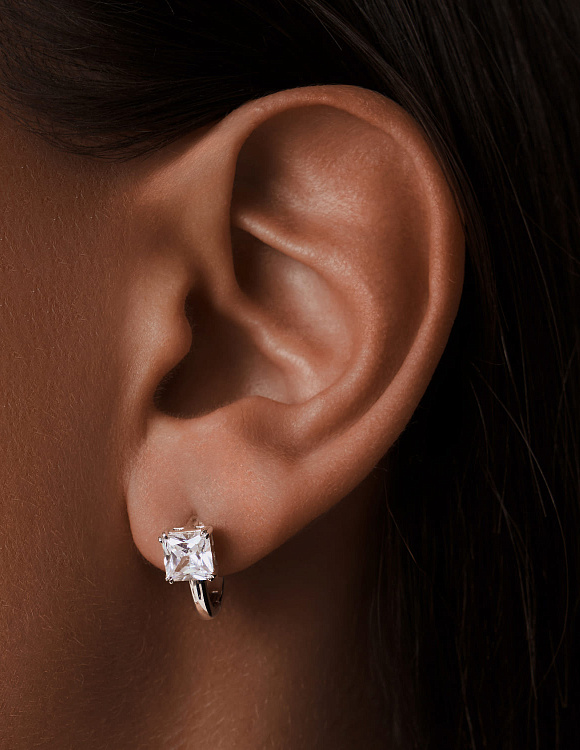 Серебряные серьги с фианитом и английским замком Miestilo