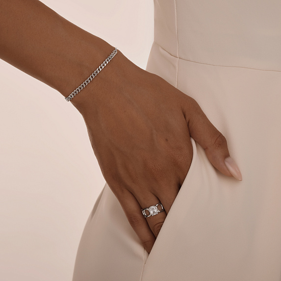 Серебряное кольцо с фианитом в огранке изумруд Miestilo